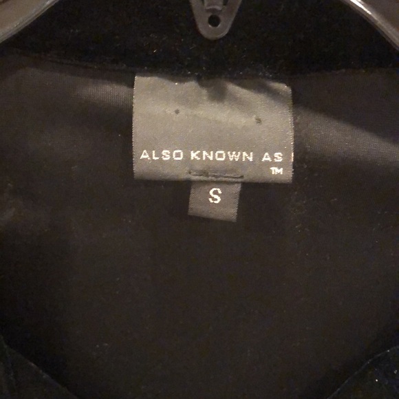 VINTAGE VELVET JACKET WITH FLORAL BUTTONS - Picture 4 of 9